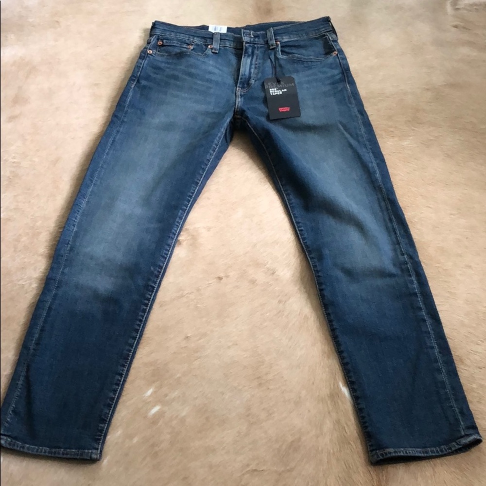 NWT Men’s Levi’s 502 Taper Jean size 31W/32L